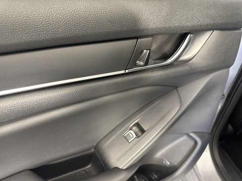 Used 2022 Honda Accord Sport image 17