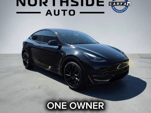 Used 2023 Tesla Model Y Long Range AWD/4WD image 1