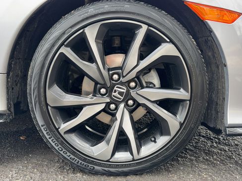 Used 2018 Honda Civic Sport image 12