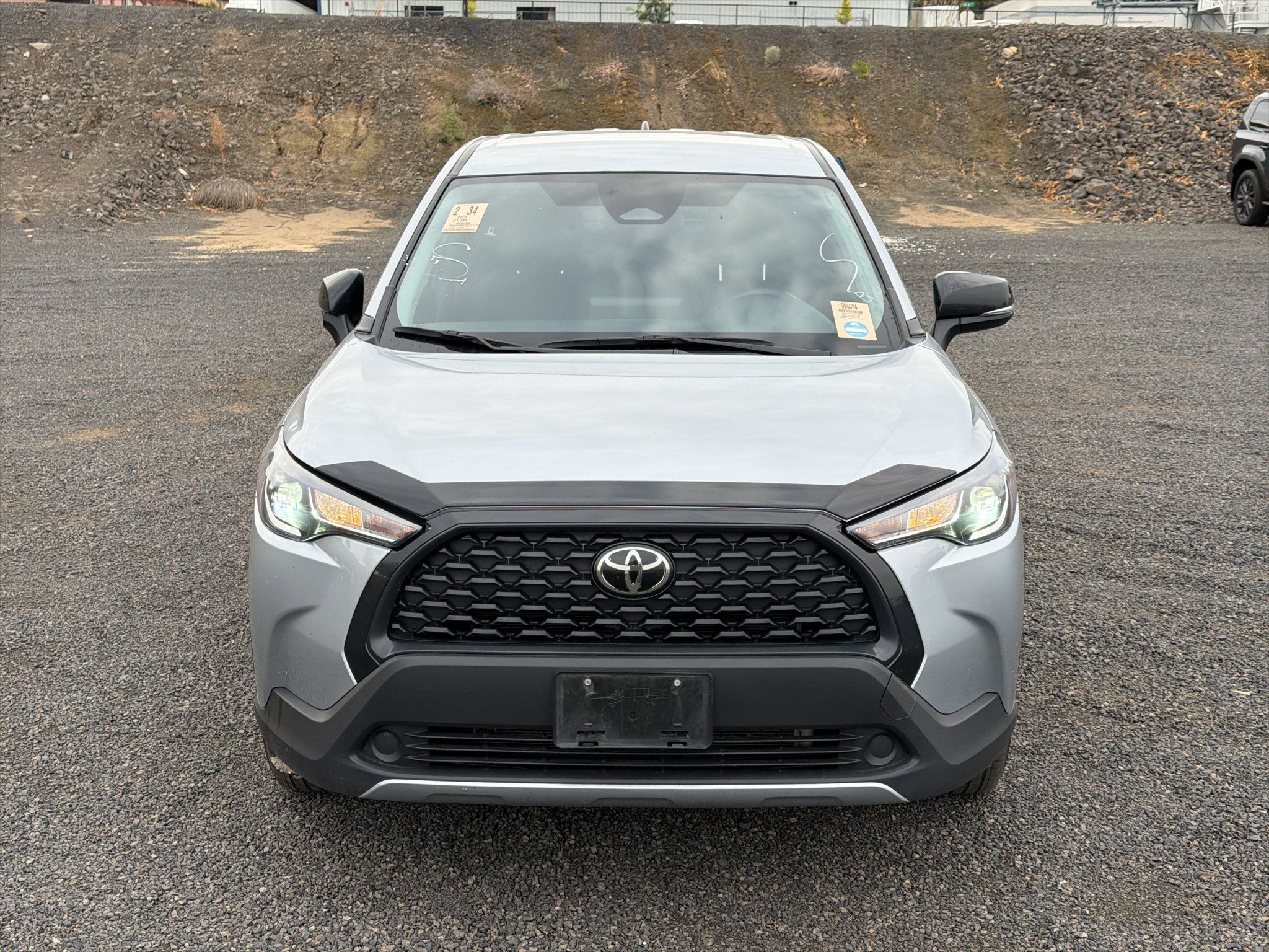 Used 2025 Toyota Corolla Cross LE AWD/4WD image 6