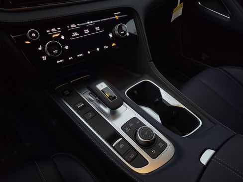 New 2026 INFINITI QX60 Sport AWD/4WD image 13