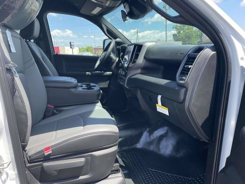 New 2026 RAM 2500 Tradesman w/ Chrome Appearance Group AWD/4WD image 14