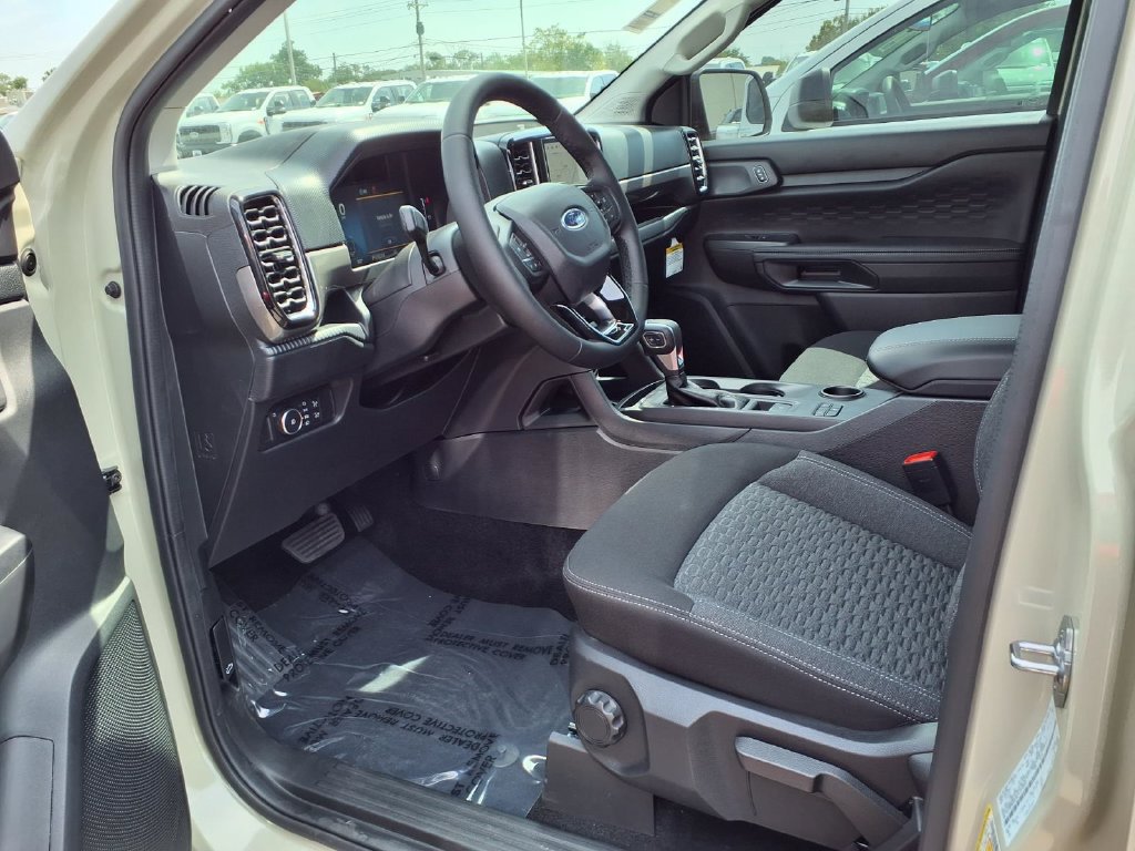 New 2026 Ford Ranger XLT w/ Trailer Tow Package RWD image 6