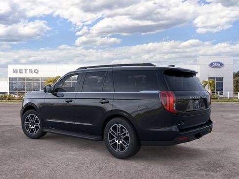 New 2026 Ford Expedition Active RWD image 4