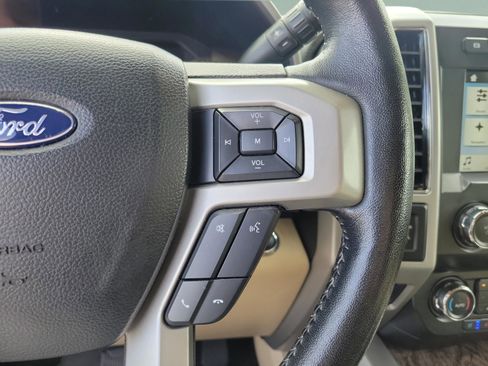 Used 2019 Ford F250 Lariat w/ Lariat Ultimate Package AWD/4WD image 22