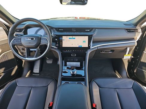 New 2026 Jeep Grand Cherokee L Limited image 9