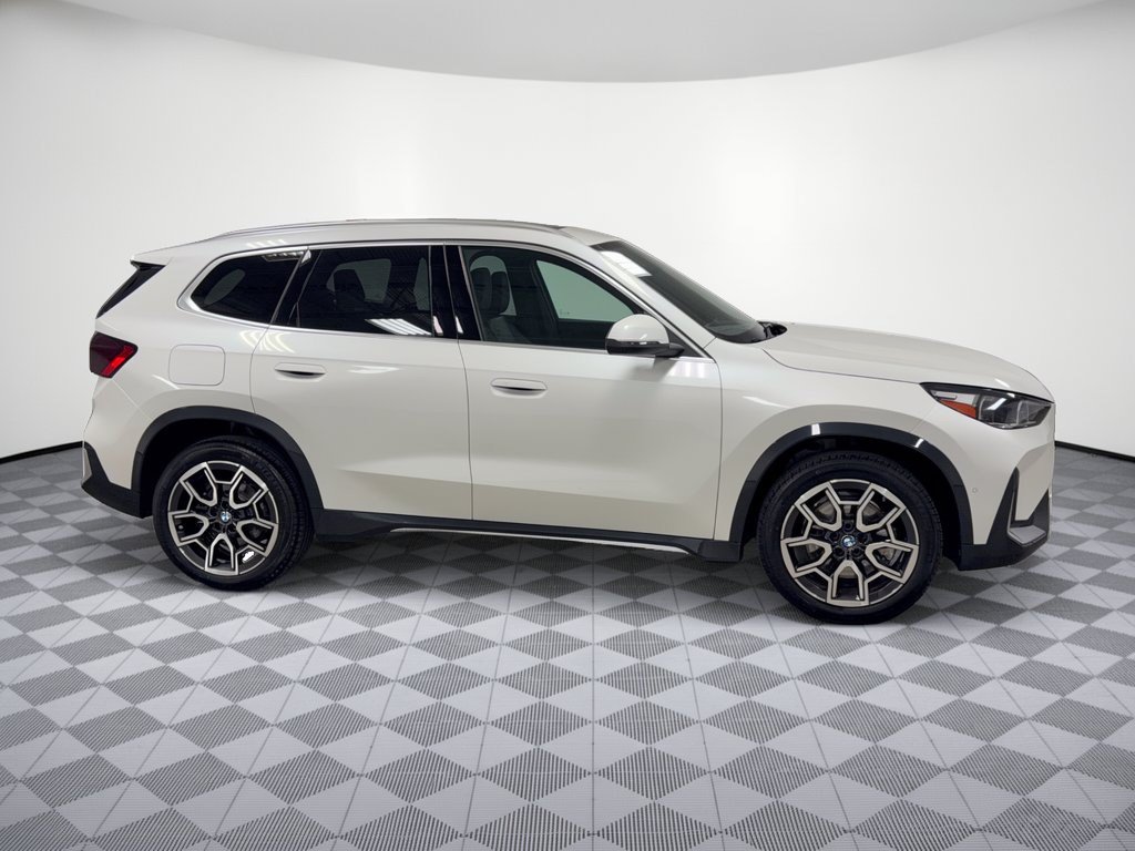 Certified 2026 BMW X1 xDrive28i AWD/4WD image 8