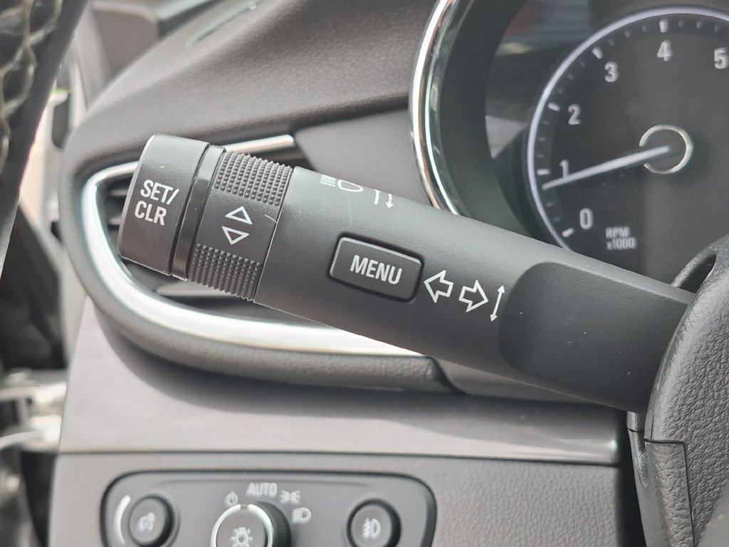 Used 2018 Buick Encore Preferred AWD/4WD image 18