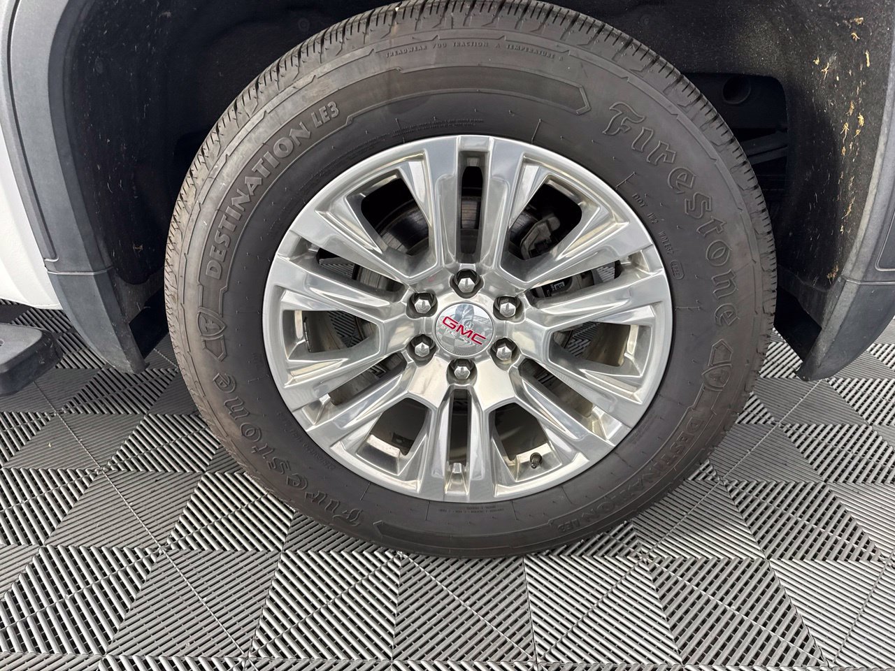 Used 2023 GMC Sierra 1500 Denali AWD/4WD image 13