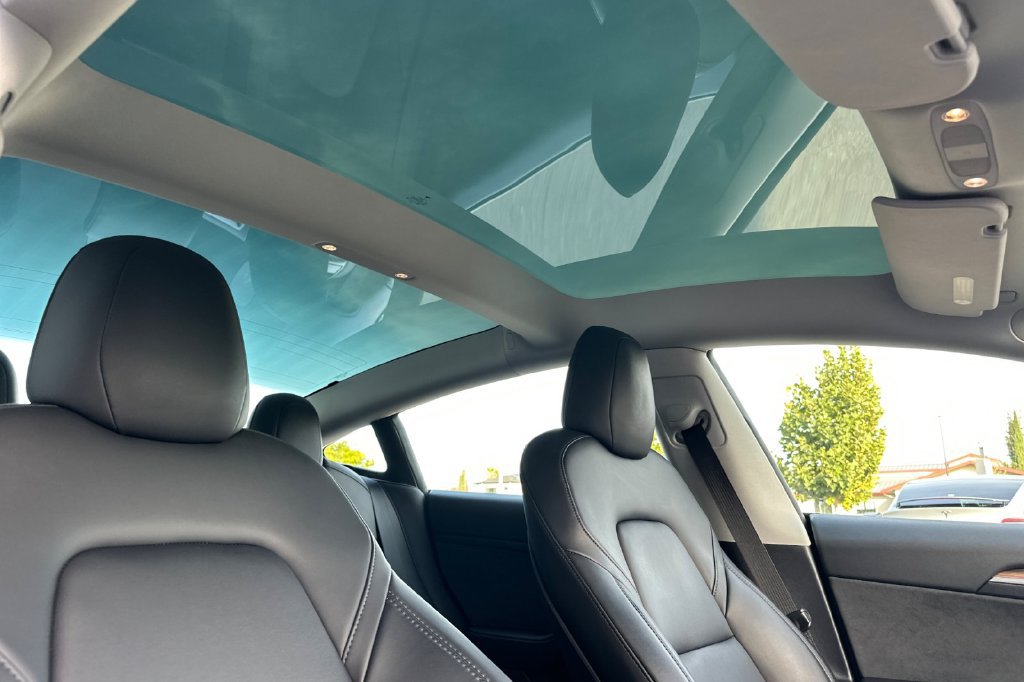 Used 2023 Tesla Model 3 Standard Range RWD image 15