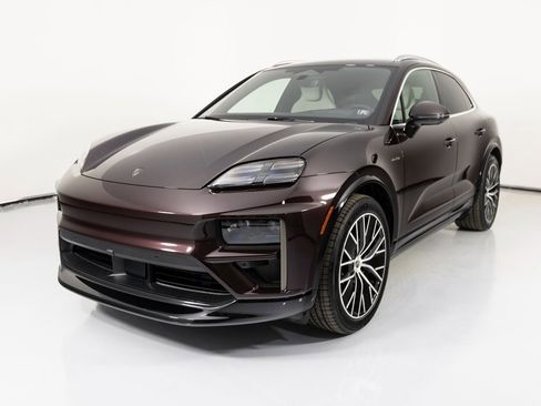 New 2025 Porsche Macan Turbo Electric image 6