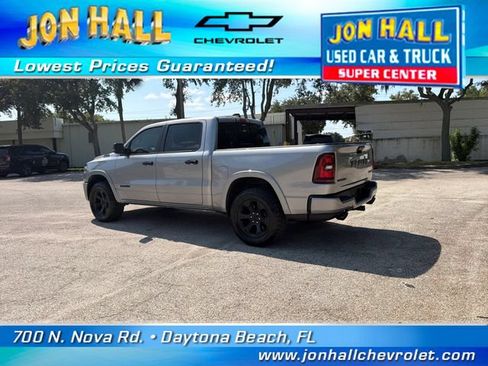 Used 2025 RAM 1500 Big Horn AWD/4WD image 7