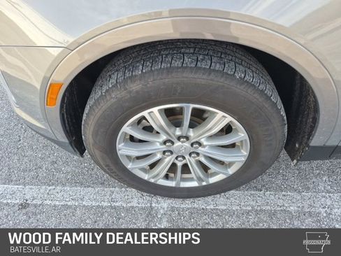 Used 2017 Cadillac XT5 Luxury image 11