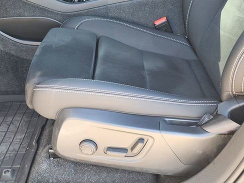 Used 2024 Volvo XC40 Recharge Plus w/ Protection Package Premier image 29