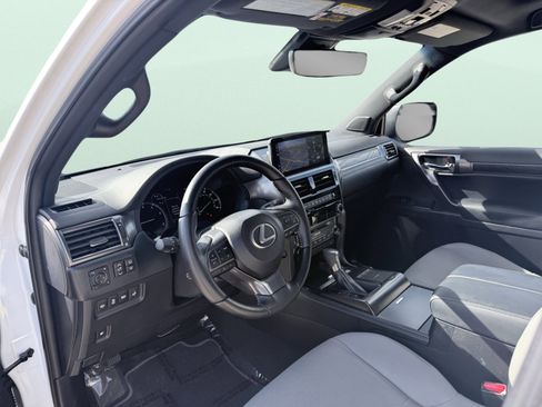 Used 2023 Lexus GX 460 Premium image 36