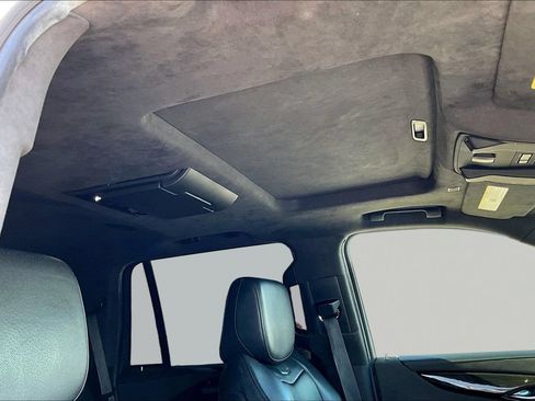 Certified 2019 Cadillac Escalade Platinum AWD/4WD image 25