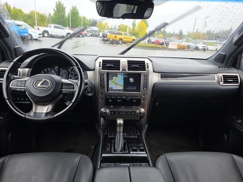 Used 2021 Lexus GX 460 Premium w/ Accessory Package AWD/4WD image 5