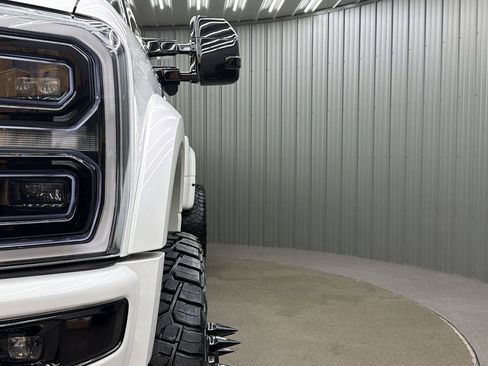 Used 2026 Ford F450 Platinum w/ FX4 Off-Road Package AWD/4WD image 17