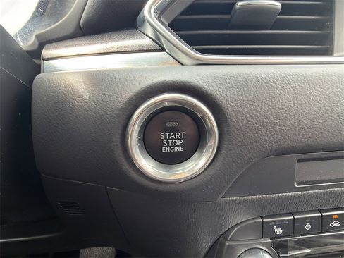 Certified 2023 MAZDA CX-5 Carbon Edition image 40