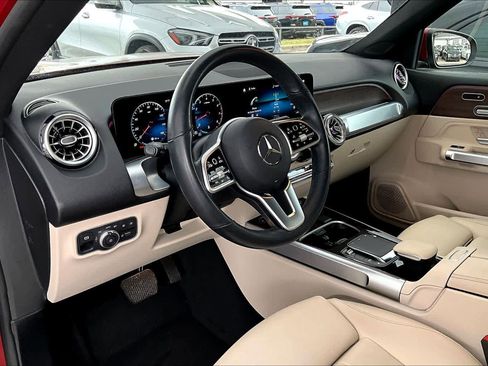 Used 2022 Mercedes-Benz GLB 250 image 19