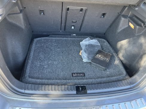 Certified 2022 Volkswagen Taos SE w/ IQ.Drive SE Package image 30