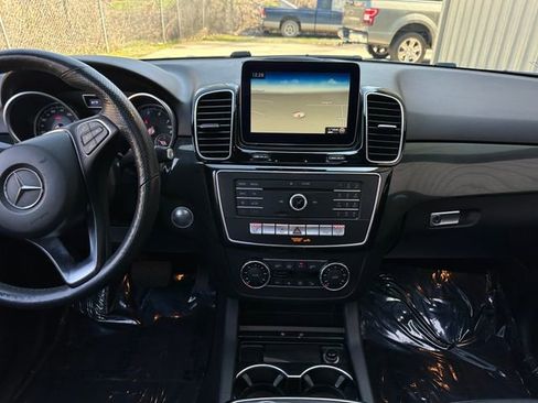 Used 2017 Mercedes-Benz GLE 350 4MATIC image 18
