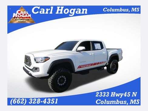 Used 2022 Toyota Tacoma TRD Off-Road w/ Technology Package image 1