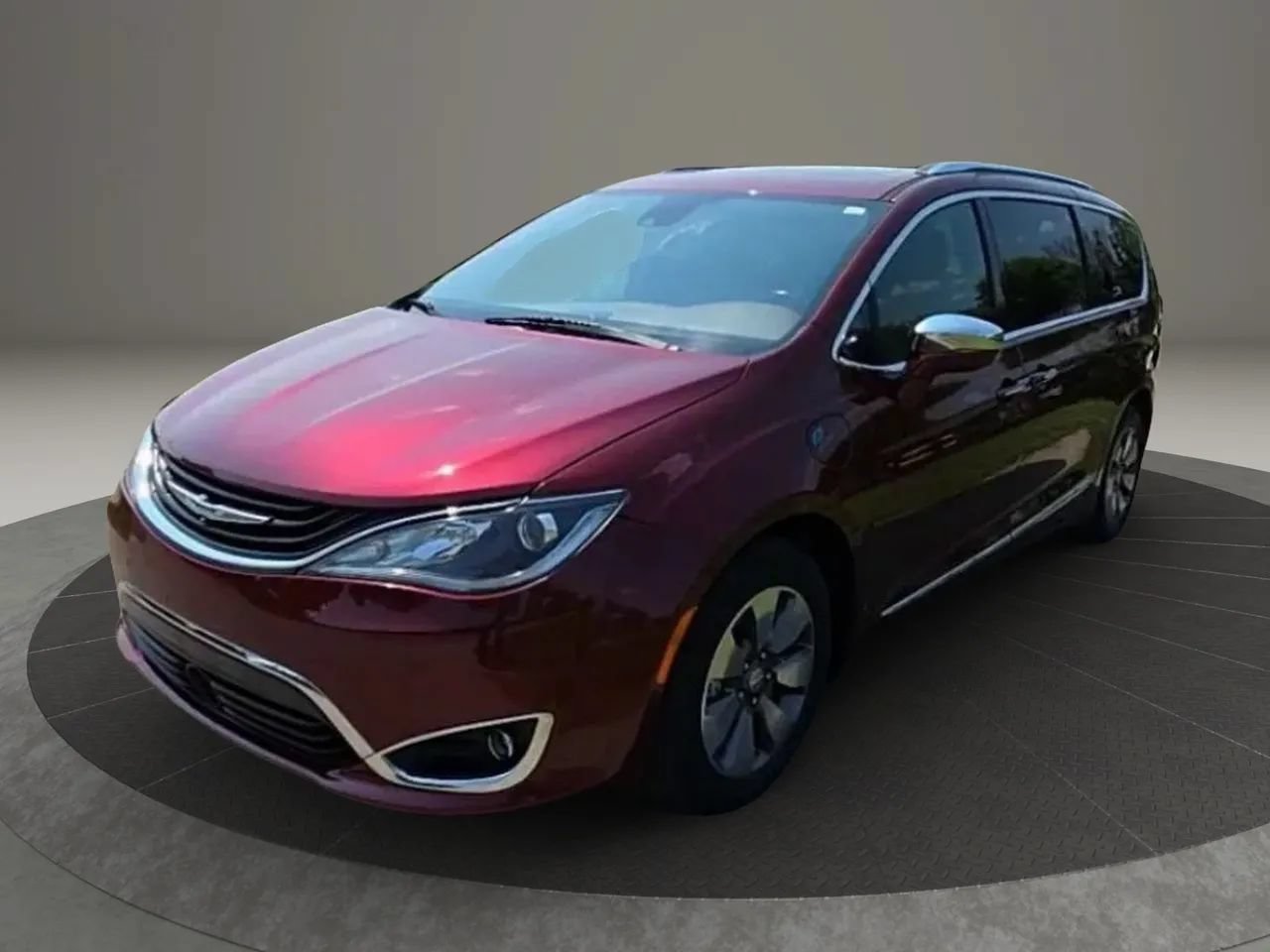 Used 2018 Chrysler Pacifica Limited w/ Advanced Safetytec Group FWD image 3