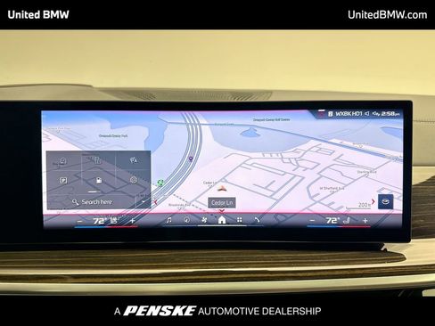 Used 2025 BMW X7 M60i image 17