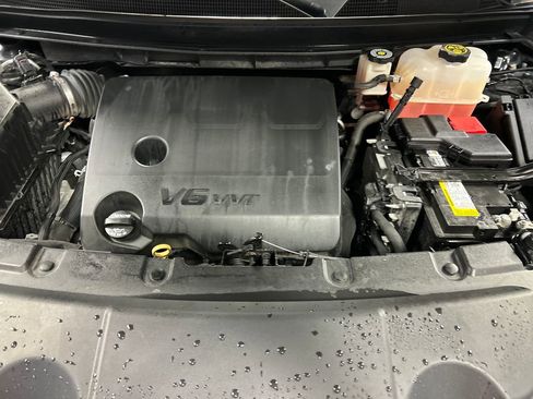 Used 2021 Chevrolet Traverse Premier w/ Redline Edition image 28