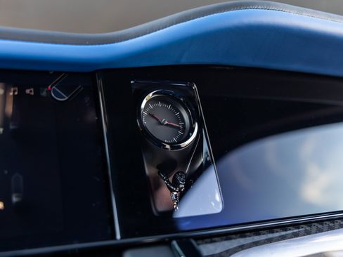 New 2026 Rolls-Royce Cullinan Black Badge image 40