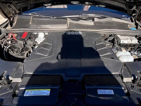 Used 2019 Audi Q7 3.0T Prestige image 30