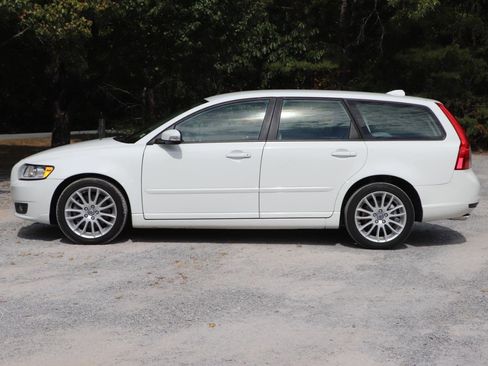 Used 2011 Volvo V50 T5 FWD image 29
