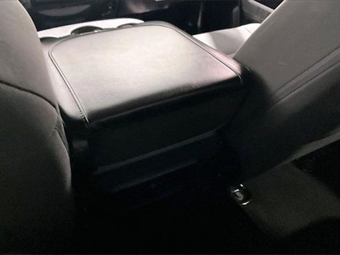 Used 2023 RAM 1500 Classic SLT image 11