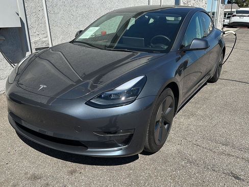Used 2023 Tesla Model 3 Standard Range RWD image 2
