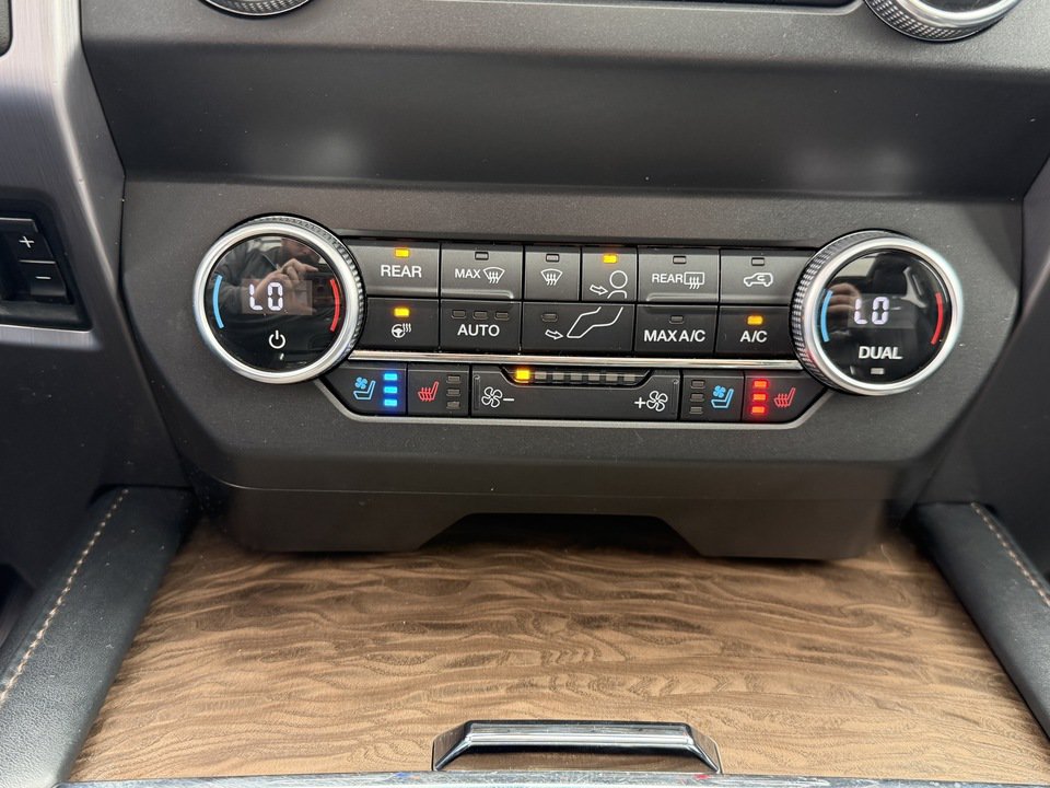Used 2021 Ford Expedition Max Platinum AWD/4WD image 22