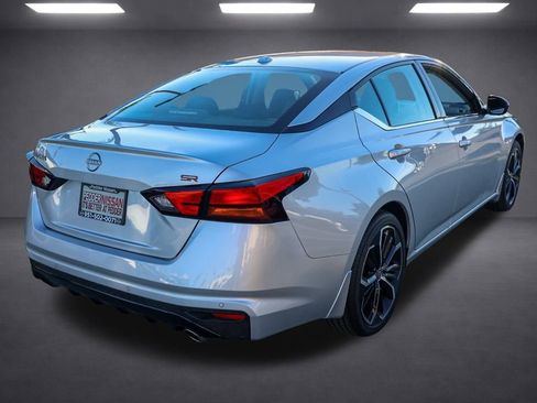 New 2025 Nissan Altima 2.5 SR image 4