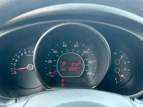 Used 2017 Kia Soul + FWD image 20