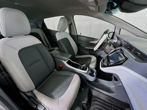 Used 2021 Chevrolet Bolt LT image 29