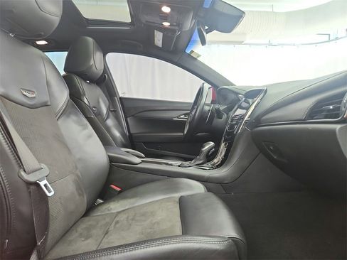 Used 2017 Cadillac ATS V w/ Luxury Package image 26