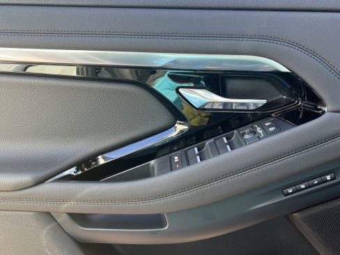 Used 2023 Land Rover Range Rover Evoque R-Dynamic SE image 30