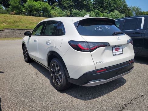 New 2026 Honda HR-V EX-L image 4