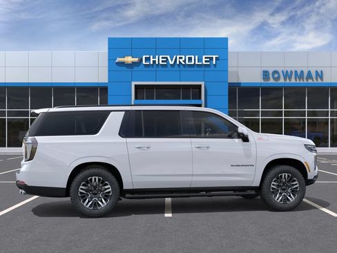 New 2026 Chevrolet Suburban Z71 w/ Comfort Package AWD/4WD image 5