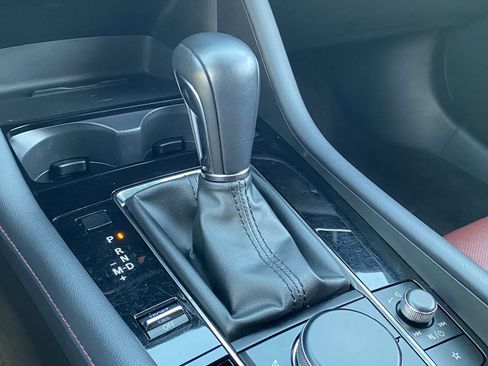 Used 2024 MAZDA MAZDA3 s image 27