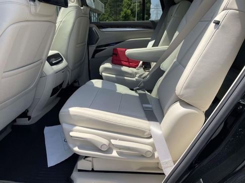 New 2026 Cadillac Escalade Platinum Sport AWD/4WD image 14