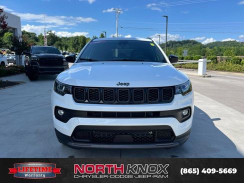 New 2026 Jeep Compass Latitude AWD/4WD image 30