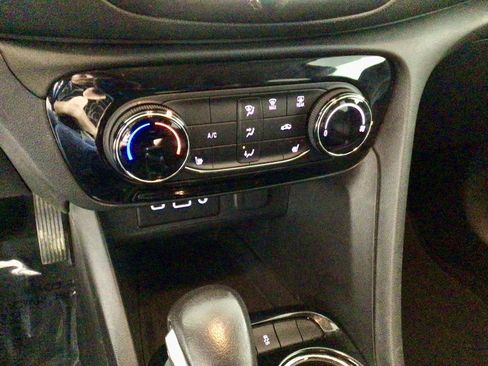 Used 2022 Buick Encore GX Preferred w/ Cold Weather Comfort Package image 23