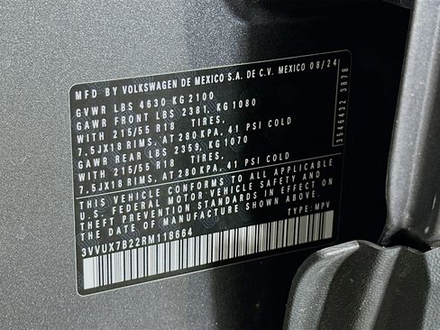 Used 2024 Volkswagen Taos SE image 12