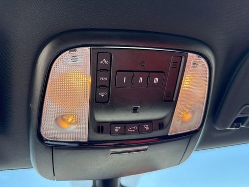 Used 2022 Dodge Durango R/T w/ Blacktop Package image 25