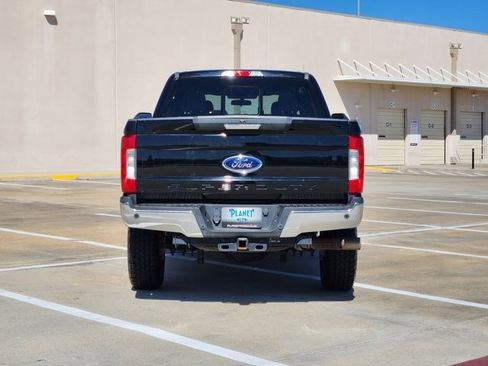 Used 2018 Ford F250 XLT w/ XLT Premium Package image 6